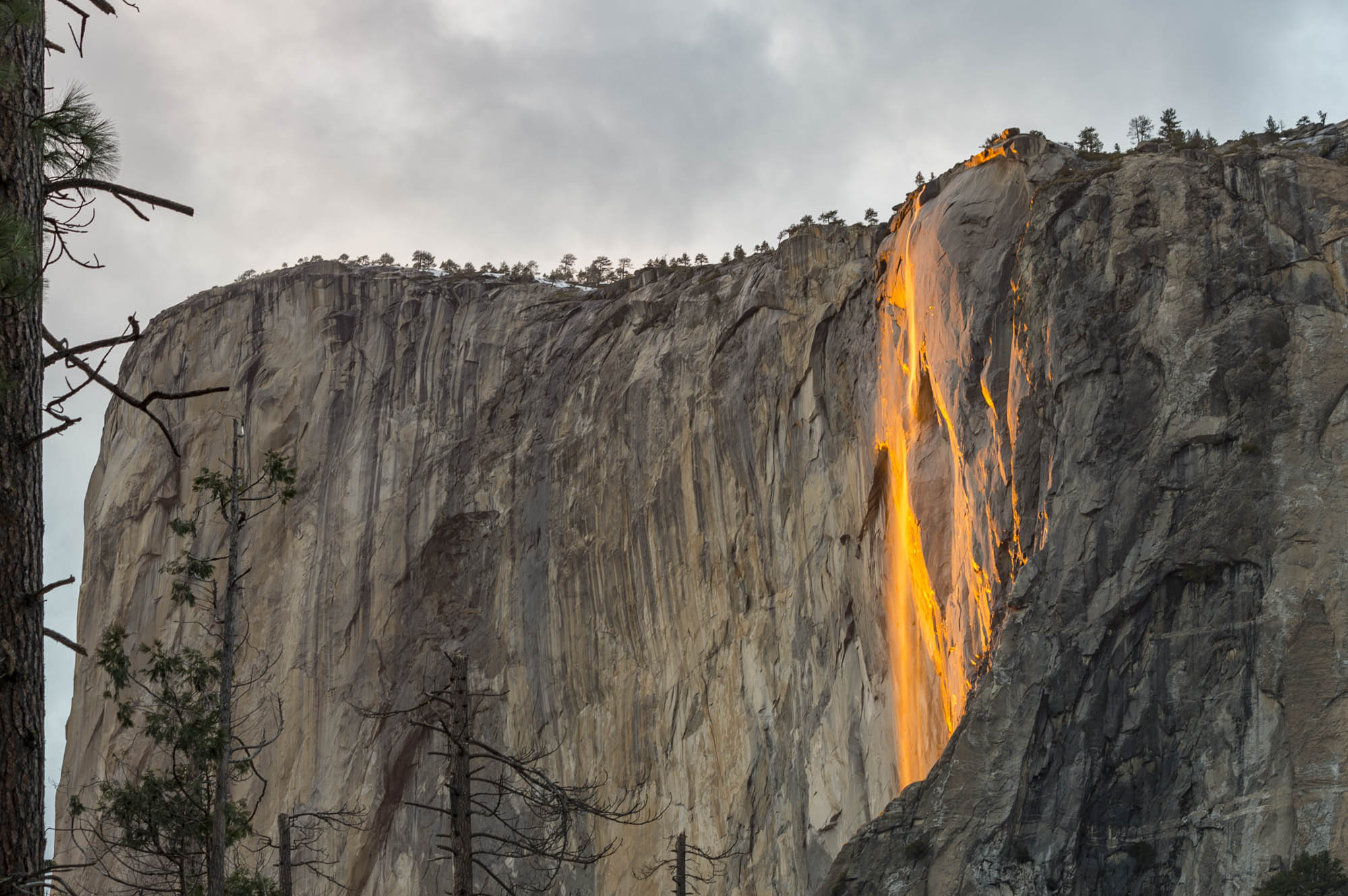 The Natural Firefall, Horsetail Fall